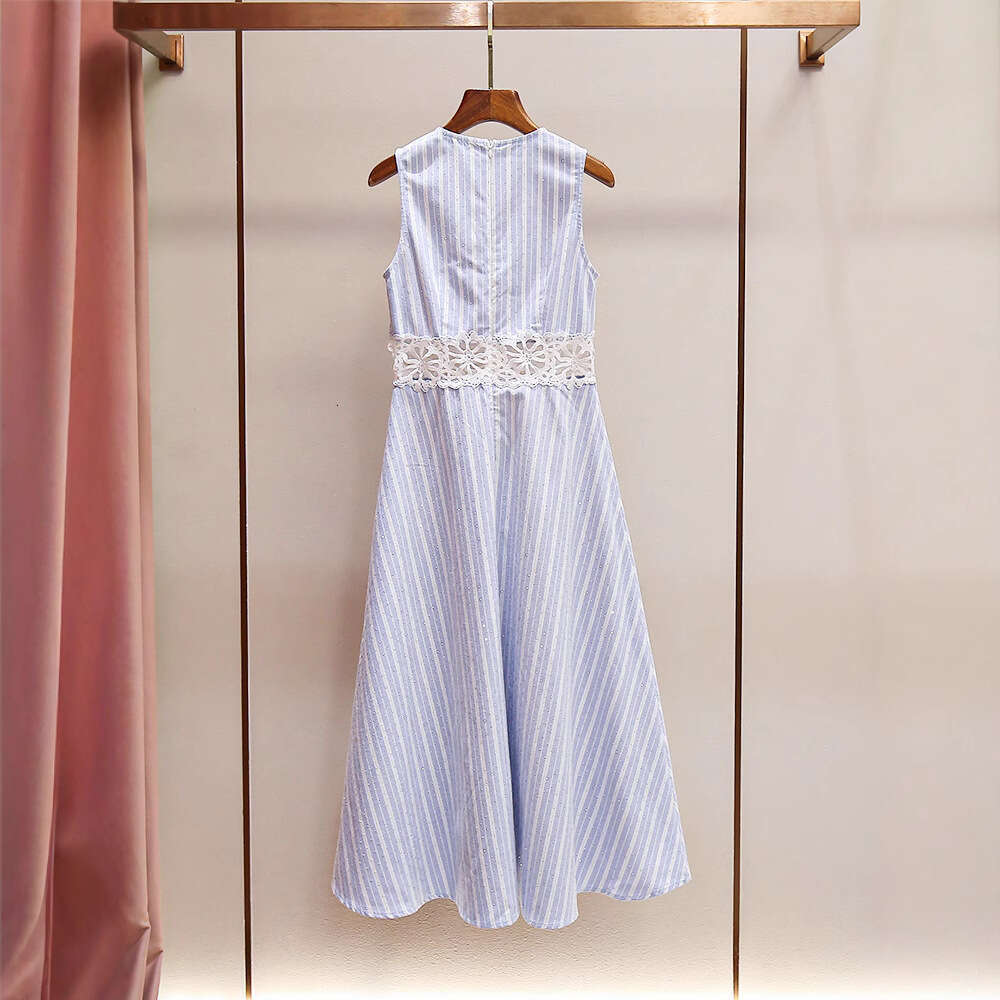 2026 Summer New Elegant Round Neck Sleeveless Embroidered Hollow Waist Starry Sky Diamond Inlaid Stripe Women's Dress