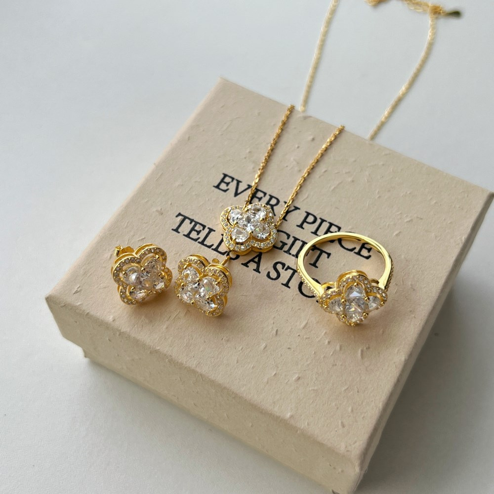 designer New S925 Sterling Silver Necklace Ring Earrings for Women Full Diamond Zircon Yellow Diamond Four-Leaf Clover Jewelry