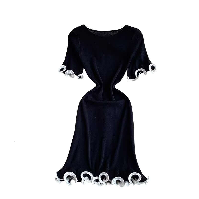 2026 European and American Spring and Summer New French Round Neck Sleeve Slimming Knitted Dress Women's Slimming Short Skirt