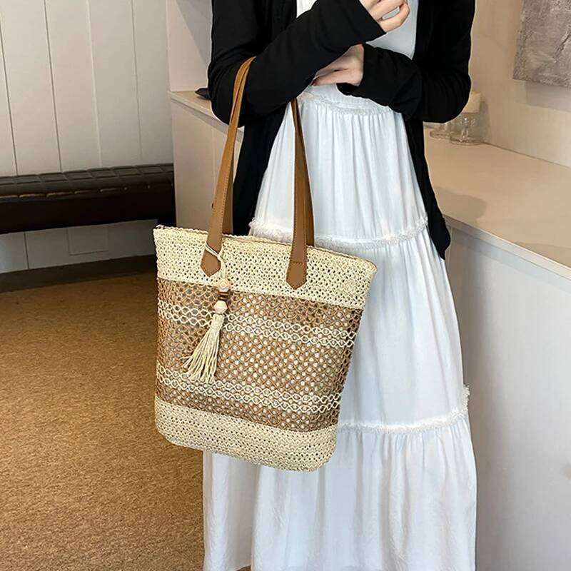 Casual Vacation Handbag Female Travel Commute Women Stylish Knit Shoulder with Tassel Straw Tote Bag XJ260306