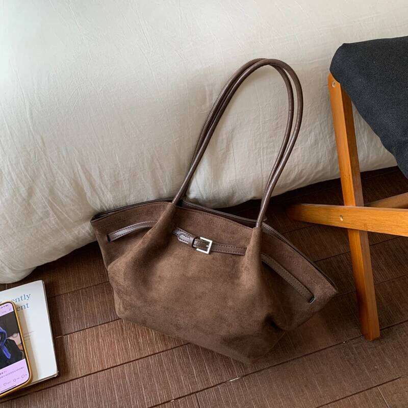 Stylish Retro Solid Color Womens Handbag Shoulder Casual Loop Design Large Capacity Women Tote Bag for Commuting Outings XJ260306