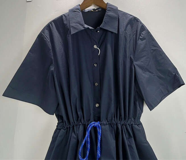 2026 spring and summer new designer French niche solid color lace lace lace lace up slim fit shirt collar dress