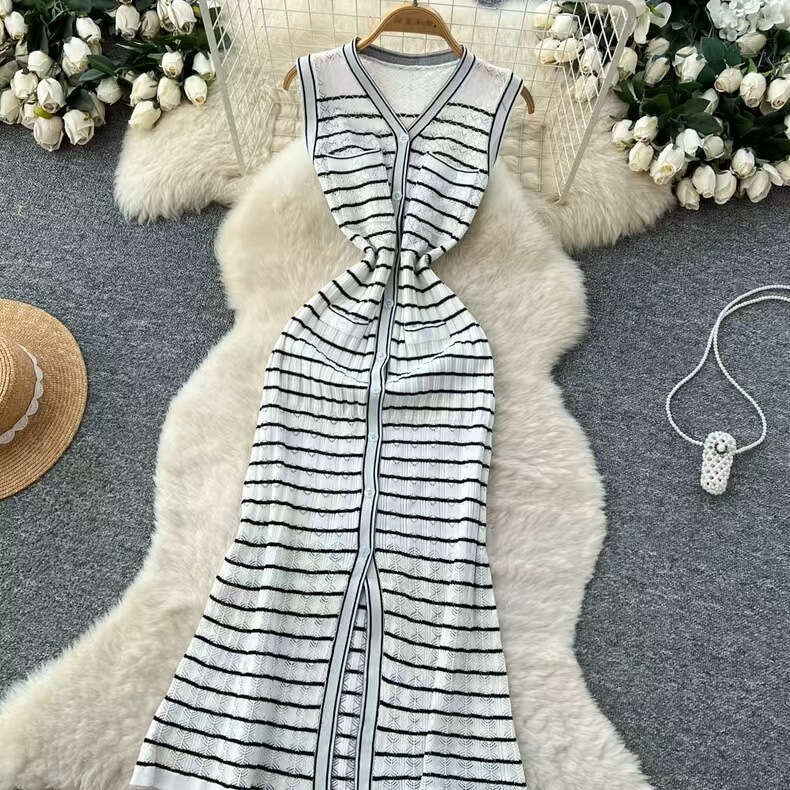 Designer French ice silk knitted striped V-neck women's summer new high-end sleeveless long skirt 2026