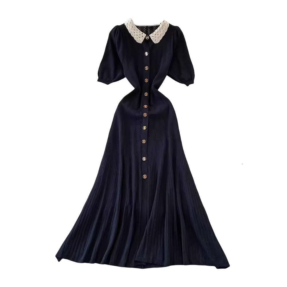 French elegant knitted women's summer single breasted pleated designer's unique and chic long skirt 2026