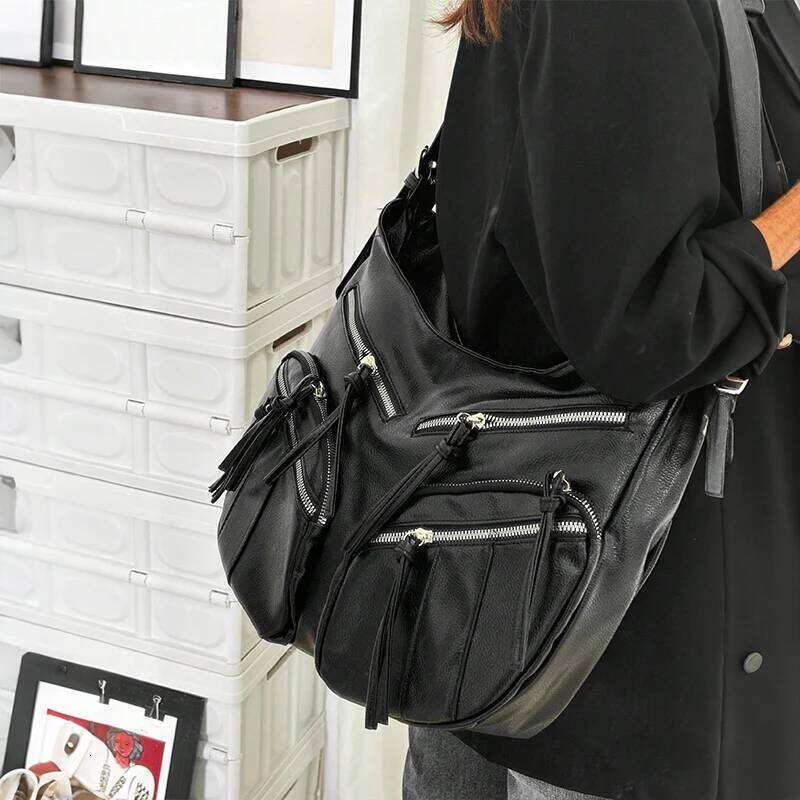 Retro Large Capacity Women's Soft PU Leather Motorcycle Multi-pocket Work Commuting One-Shoulder Crossbody Tote Bag XJ260306