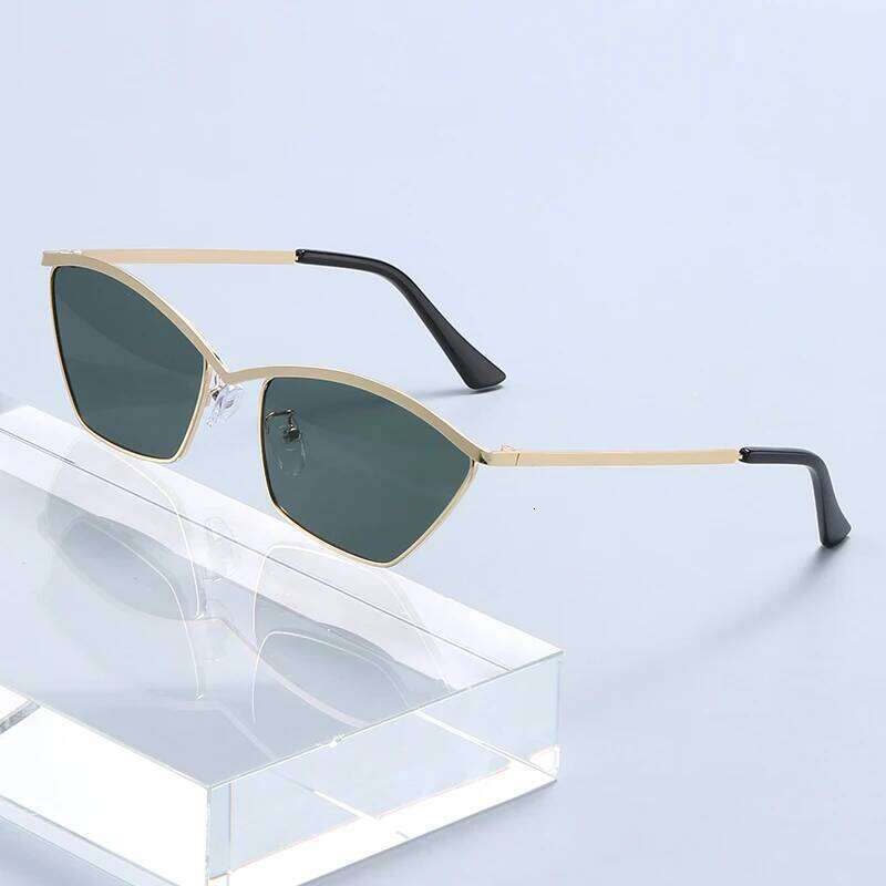 New Trendy Cat Eye Retro Frame High-end Uv Resistant Sunglasses For Men And Women 2508 Z260306