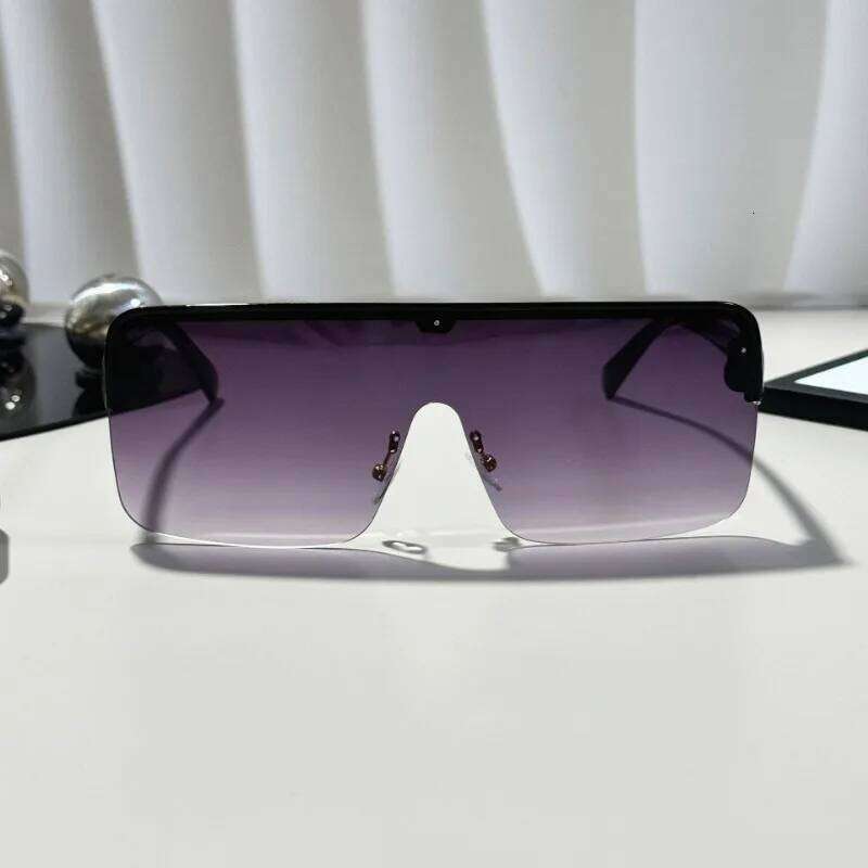 New Big Square Frame Sunglasses UV400 Summer Fashion Vintage Ladies Glasses Outdoor Travel Beach Sun Shade Eyewear Z260306