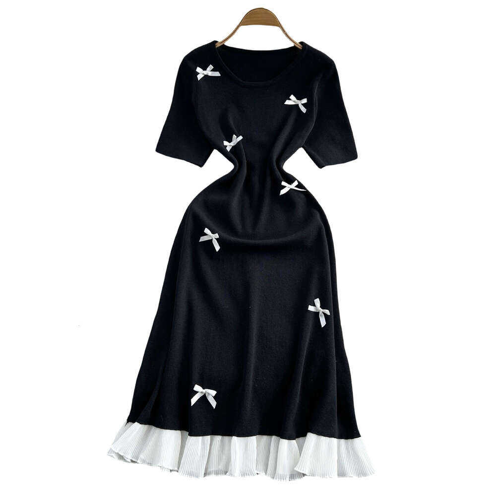 2026 Spring/Summer New Designer Women's Bow Round q26 Neck Knitted Slimming Waist Ruffle Long Skirt