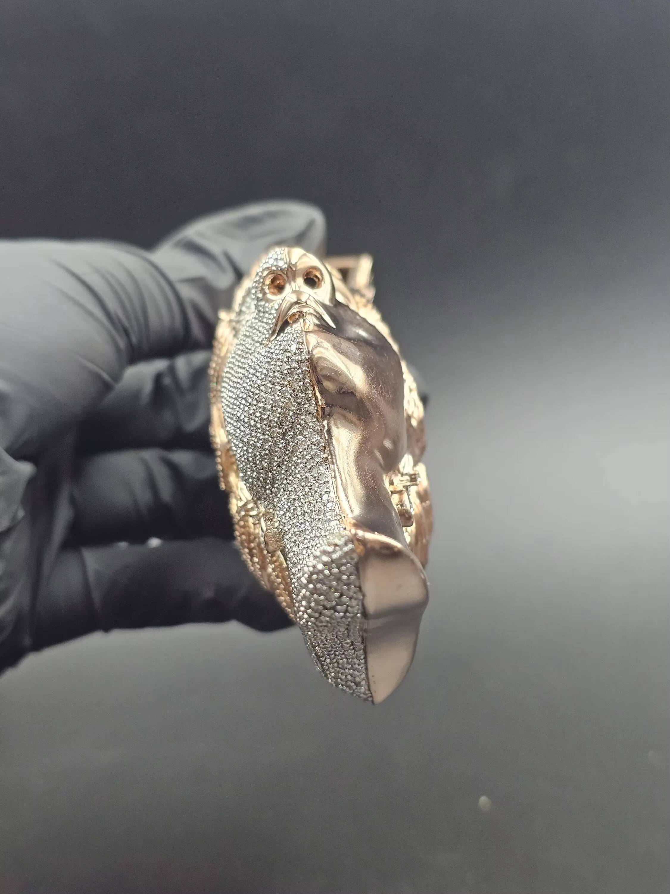 Top Seller VVS Moissanite Diamond Iced Out Hip Hop Pendant Necklace With 925 Silver Queen Face Design At Low Price