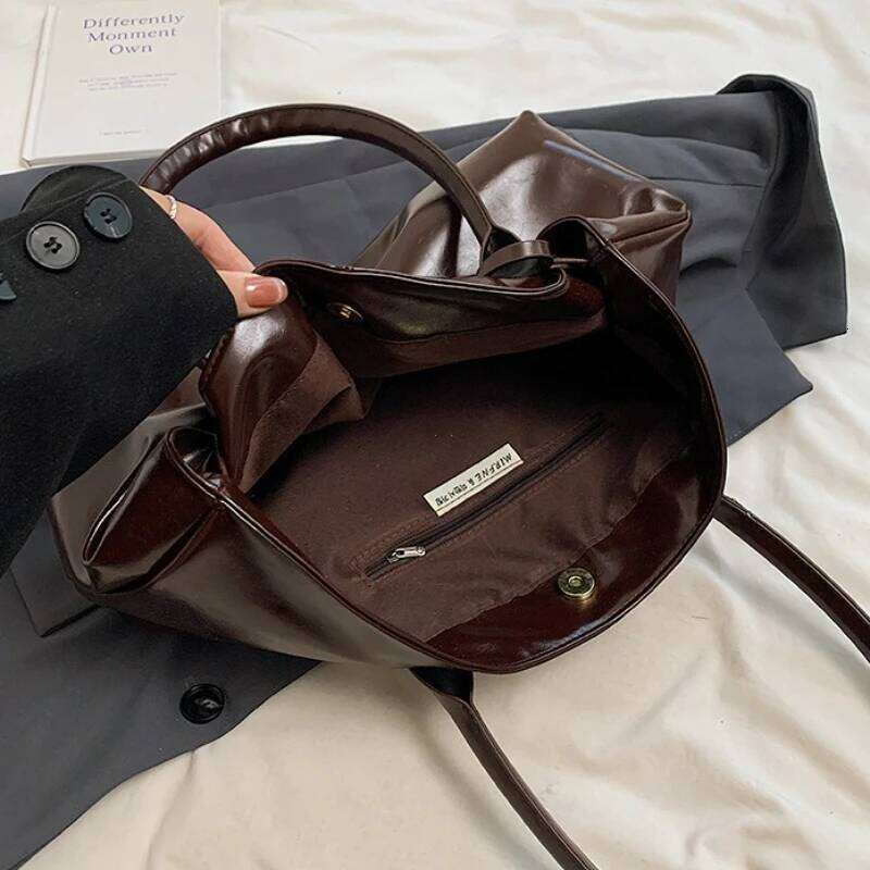 Vintage Handbag for Women Large Capacity 2026 New Underarm Commuting Fashion Female Casual Single Shoulder Tote Bag Handbags XJ260306