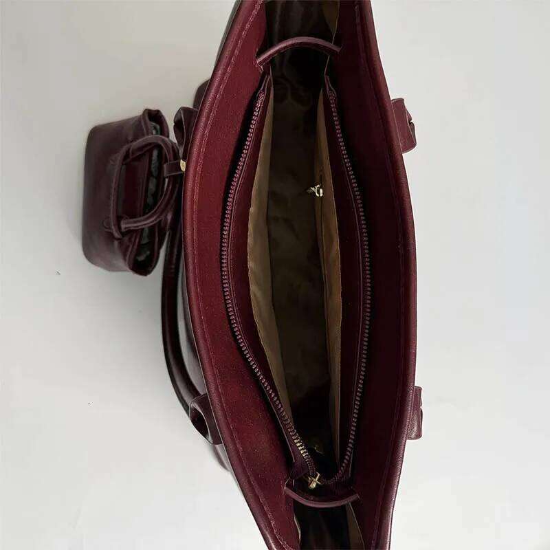 LEFTSIDE Big PU Leather Short Handle Shoulder for Women 2025 Winter Luxury Tote Bag Lady Designer Retro Handbags and Purses XJ260306