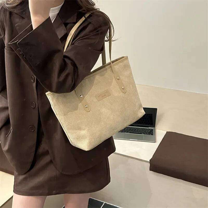 Women New Versatile Shoulder Large Capacity Corduroy Casual Handbags Korean Tote Bags for Commute Simple Female Stroage Bag XJ260306