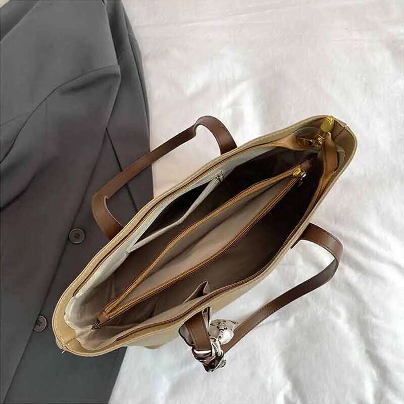 Women's New Summer Black Handbag Large Capacity Shoulder Niche Commuter Woman Bag Tote Bags Women Handbags bolsa XJ260306