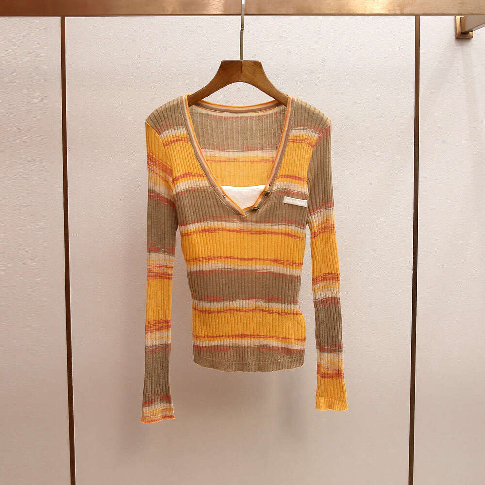 2026 designer high-end women's clothing spring new style French retro fashion slim fit striped long sleeved knitted women's top