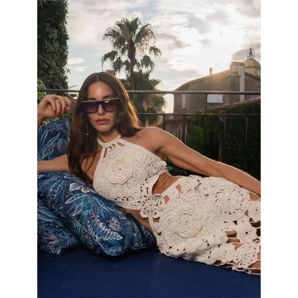 Hook Crochet Flower Long Dresses Women Knitted Halter Sexy Hollow Out Sleeveless Backless Maxi Dress Holiday Fashion Beach Robes MAKOUFEI