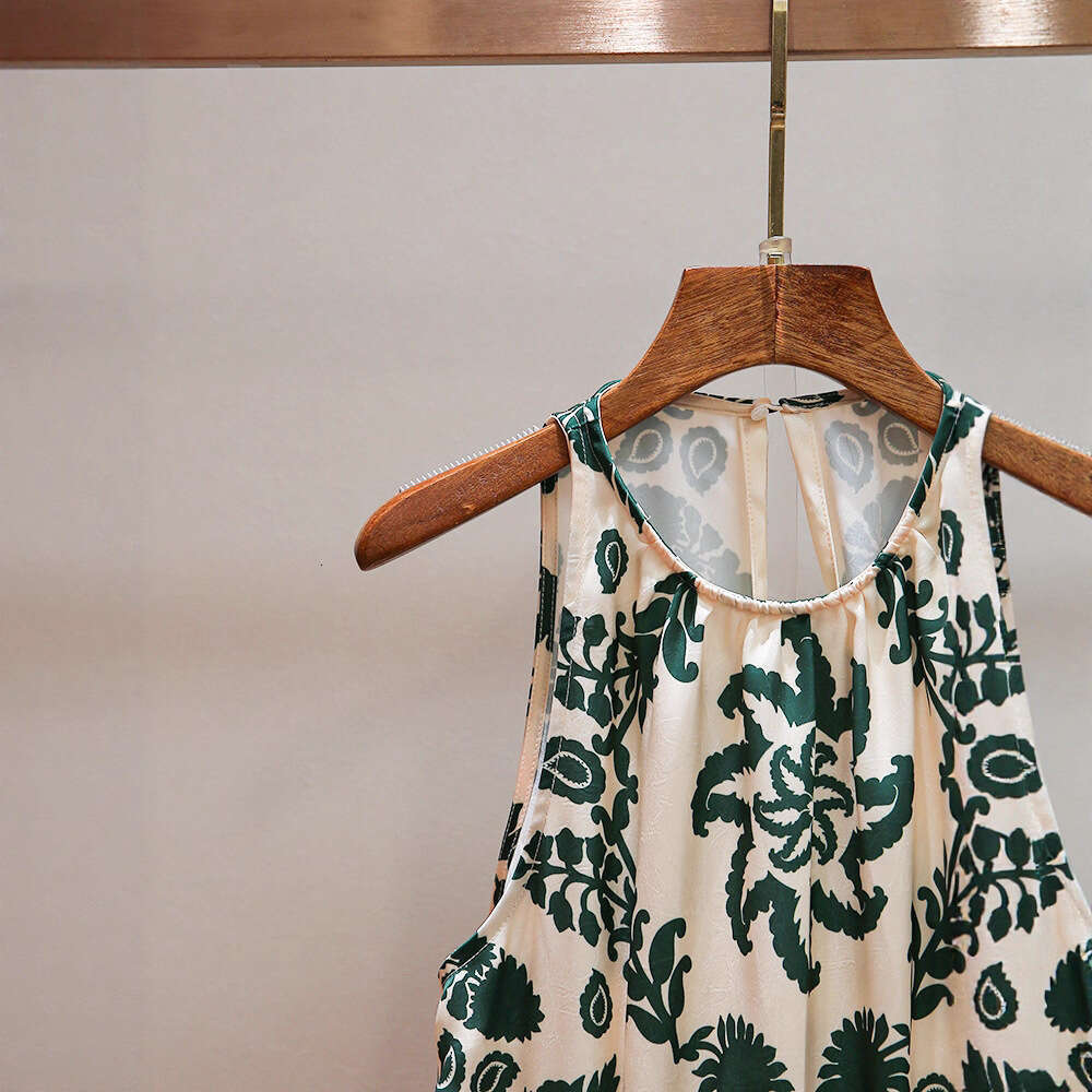 2026 Autumn New French Holiday Style Ethnic Printed Sleeveless Sexy Waist Long Lace Dress