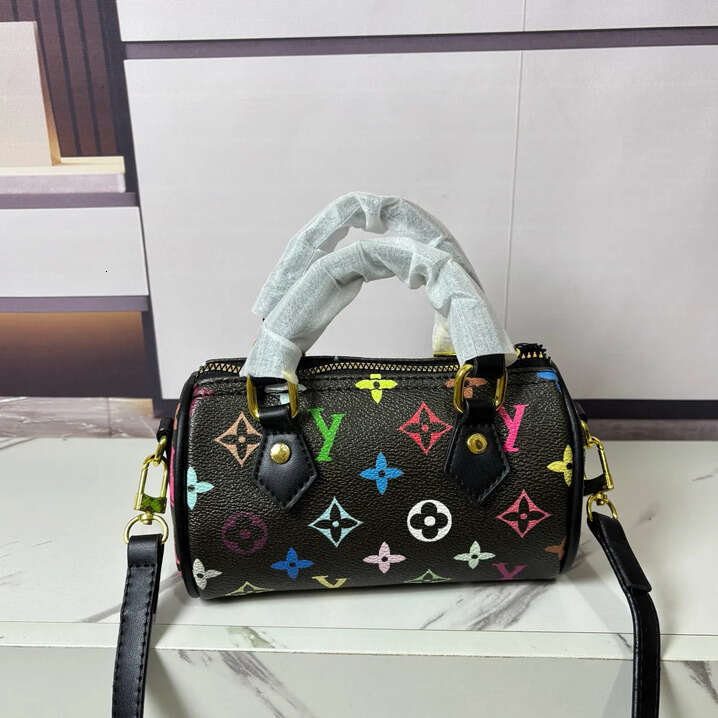 Designer Luxury Women Fashion Leather Chain Classic Letter Wallet Stylish High-End Shoulder Bags Ladies Underarm Bag Small Crossbody Multi Color Handbag men