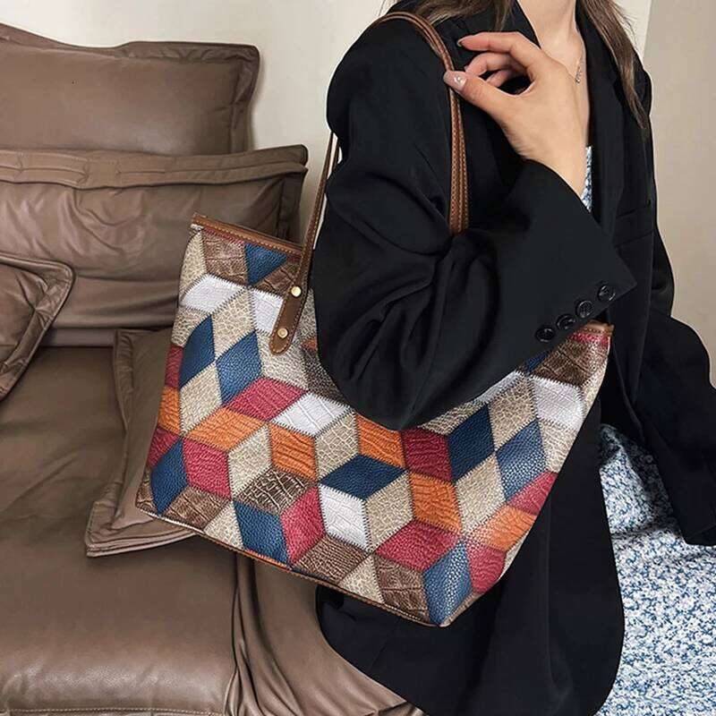 Large-capacity Tote PU Soft Leather New Shoulder Fashionable Texture Simple Splicing Casual Portable Women's Bag XJ260306