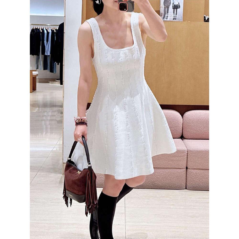 2026 Spring/Summer New Designer Women's Slim Fit Stand up Collar Texture A-line Strap Skirt