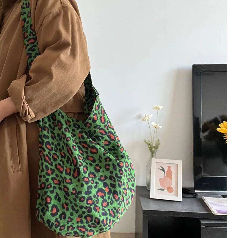 Women's Corduroy Shoulder Crossbody Bag Green Leopard Print Cloth Large Capacity Handbag Casual Travel Shopping Totes XJ260306