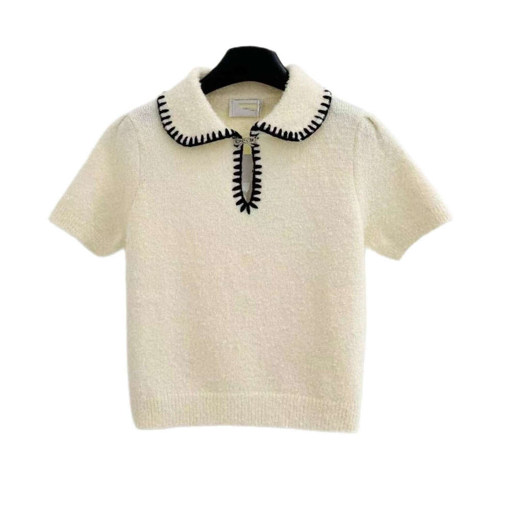2026 Designer Women's High Quality Style French Elegant Simple Hollow Collar Knitted Sweater