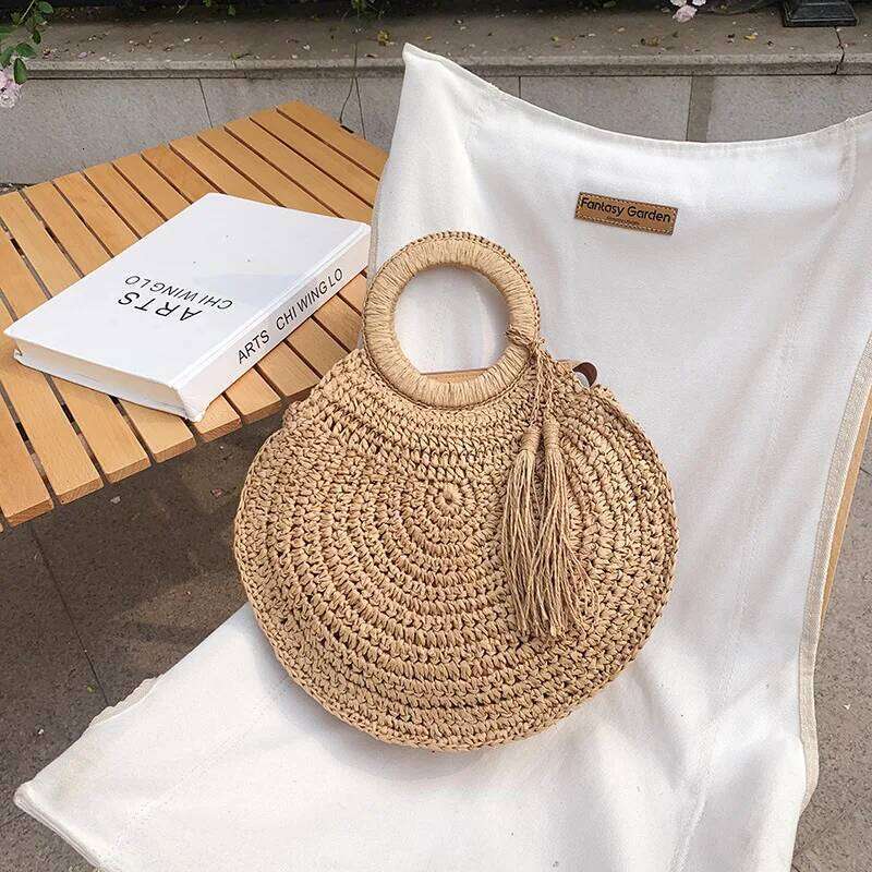 Summer Women Round Straw Bags Rattan Shoulder Handmade Woven Beach Bag Female Large Capacity Tassel Design Handbags XJ260306
