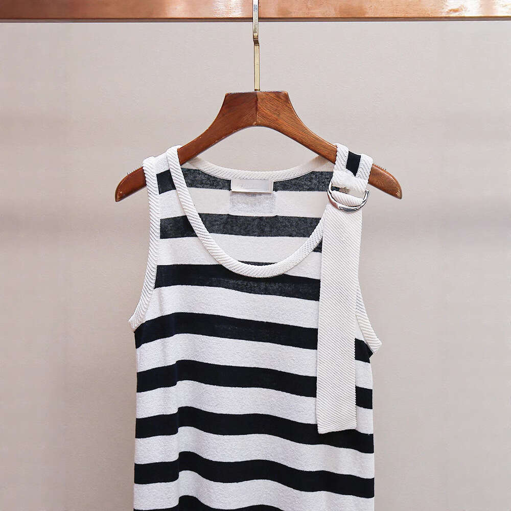2026 designer high-end women's summer new French casual style striped vest knitted long skirt