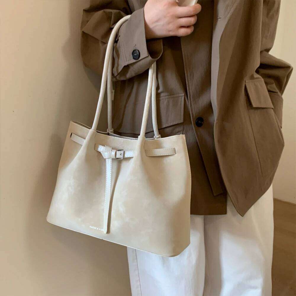 Retro Underarm for Women, New Trendy Fashion, Casual Commuter Tote Bag, Large Capacity Shoulder Bag XJ260306