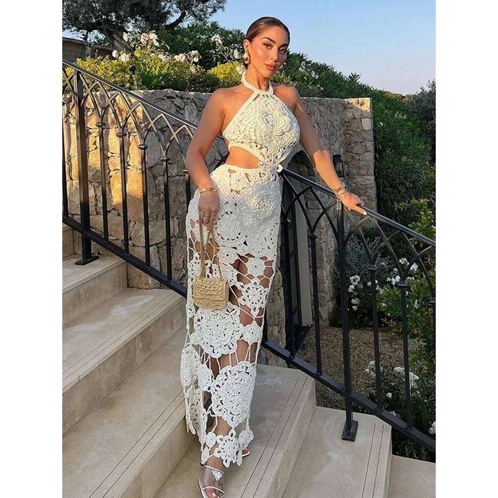 Hook Crochet Flower Long Dresses Women Knitted Halter Sexy Hollow Out Sleeveless Backless Maxi Dress Holiday Fashion Beach Robes MAKOUFEI