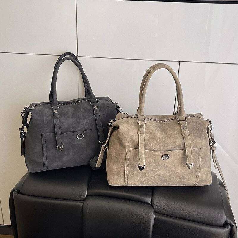 2025 Large Capacity Crossbody for Women Casual Sports Designer Luxurious Handbag Simple Commuting Shoulder Bag XJ260306