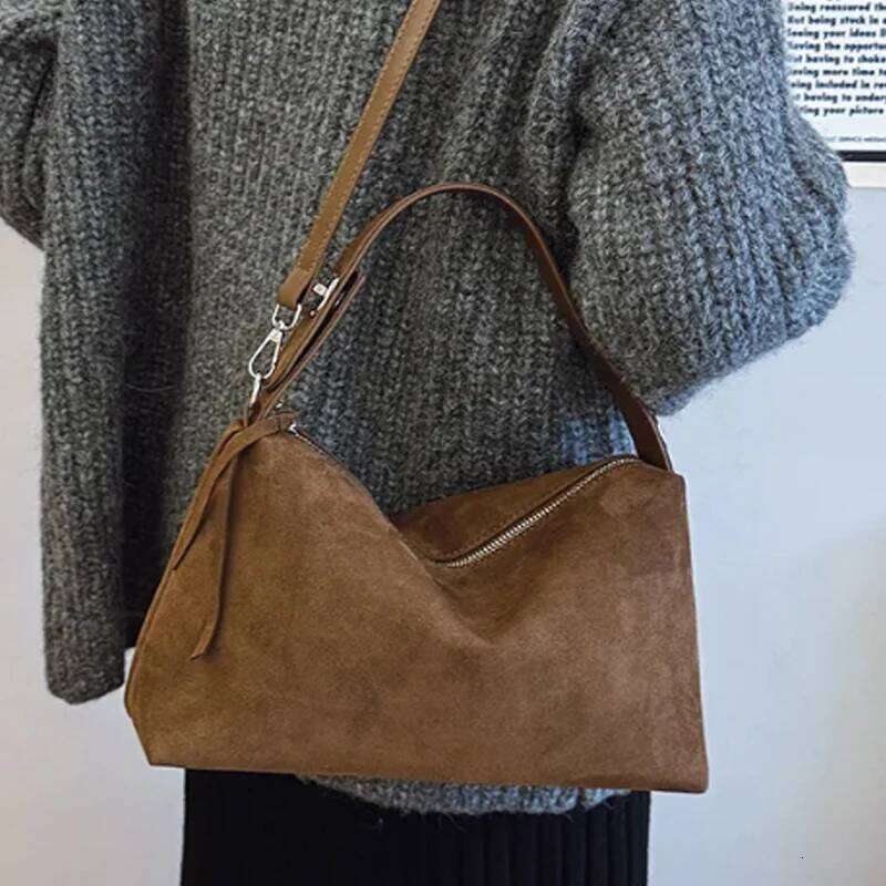 Fashion Women Handbag 2025 Autumn/Winter New Collection Suede Leather Crossbody Women's Simple Large Capacity Shoulder Bag XJ260306