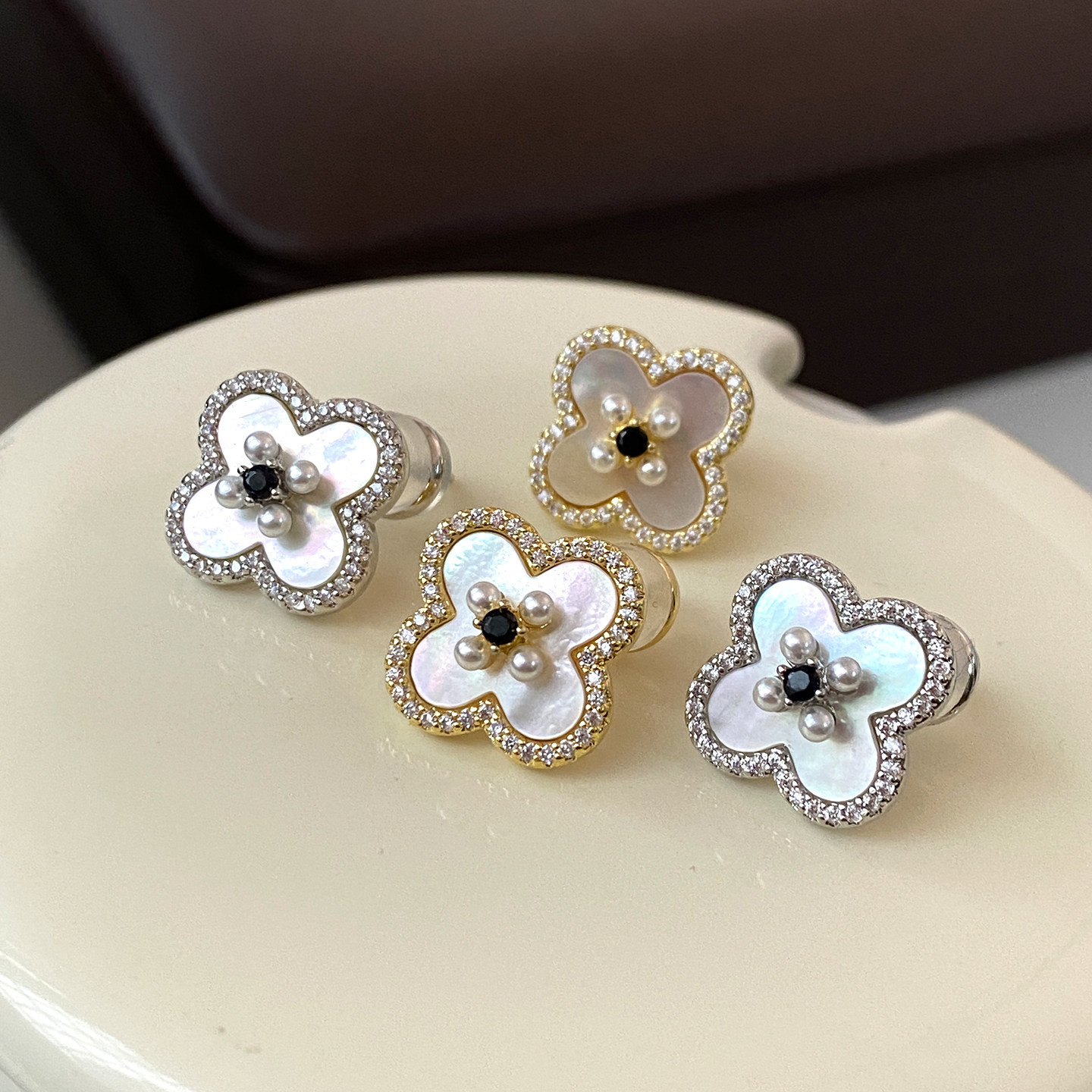 14k real gold plated silver needle zircon mother-of-pearl flower stud niche high-end earrings, simple and elegant women's earrings - view 3
