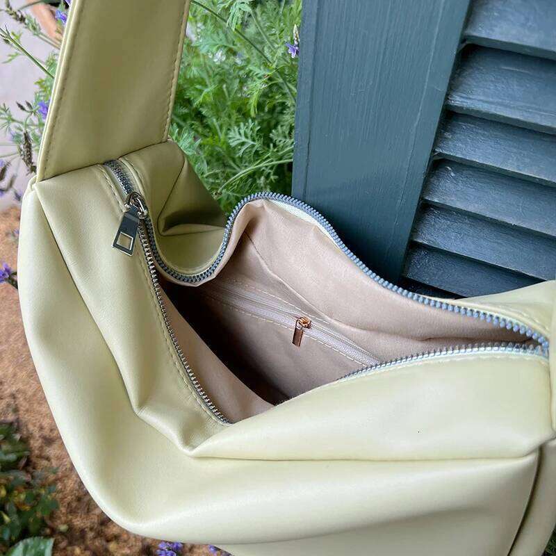 New Solid Color PU Soft Leather Women's Large Capacity Crossbody Small Commuter College Student Class Shoulder Totes Bag XJ260306