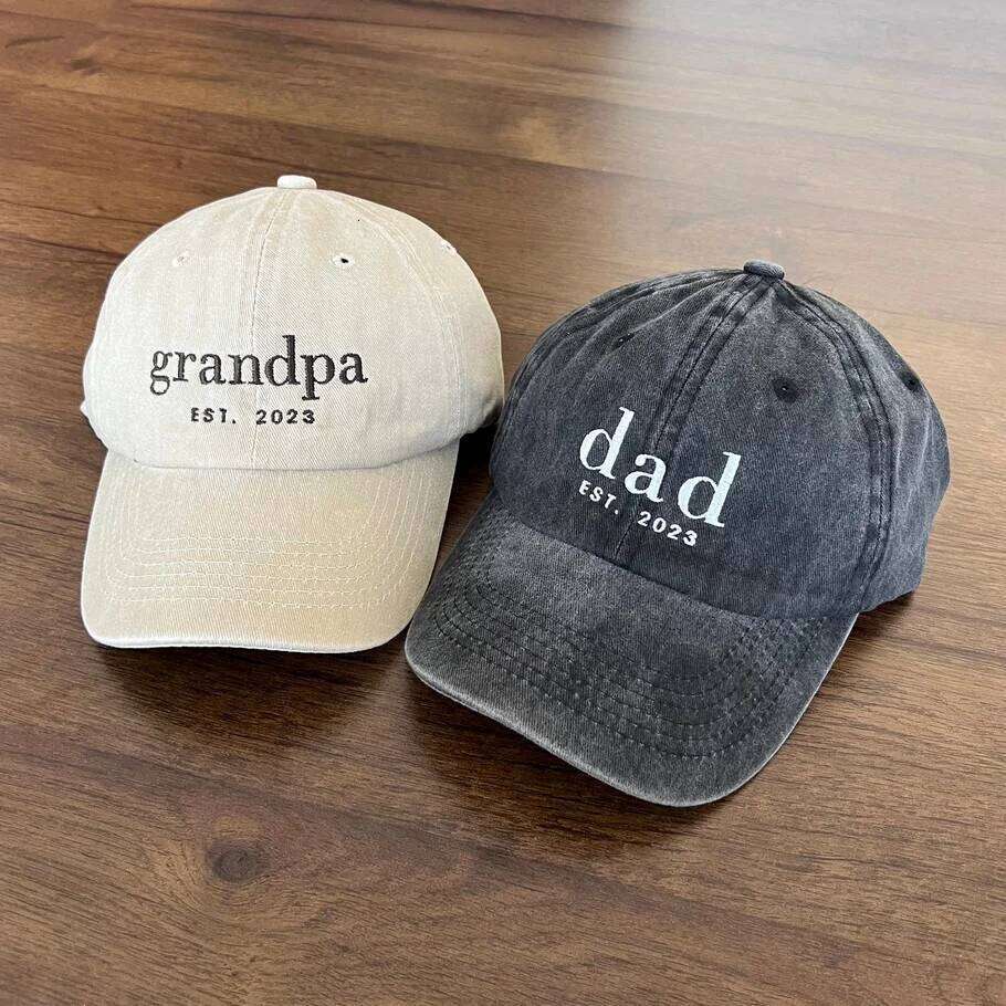 Custom Embroidered Grandpa Cap With Date, Vintage Baseball Hat, Daddy Est Year Shirt, Christmas Gift For New Dad Y260304