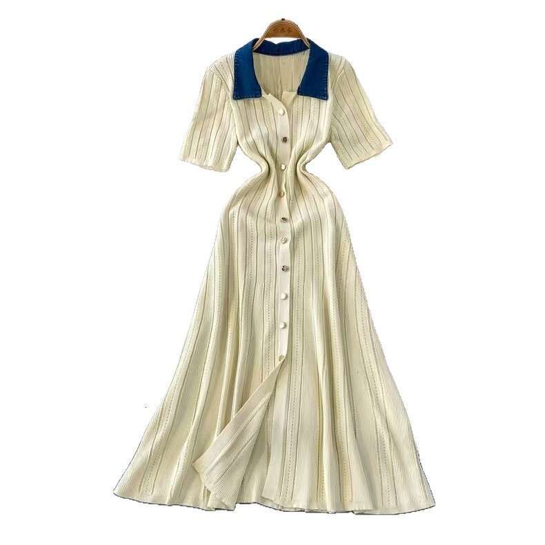 2026 Spring and Summer French New Short sleeved Knitted Dress with Elegant Waist and Wide Bottom, A-line Long Dress