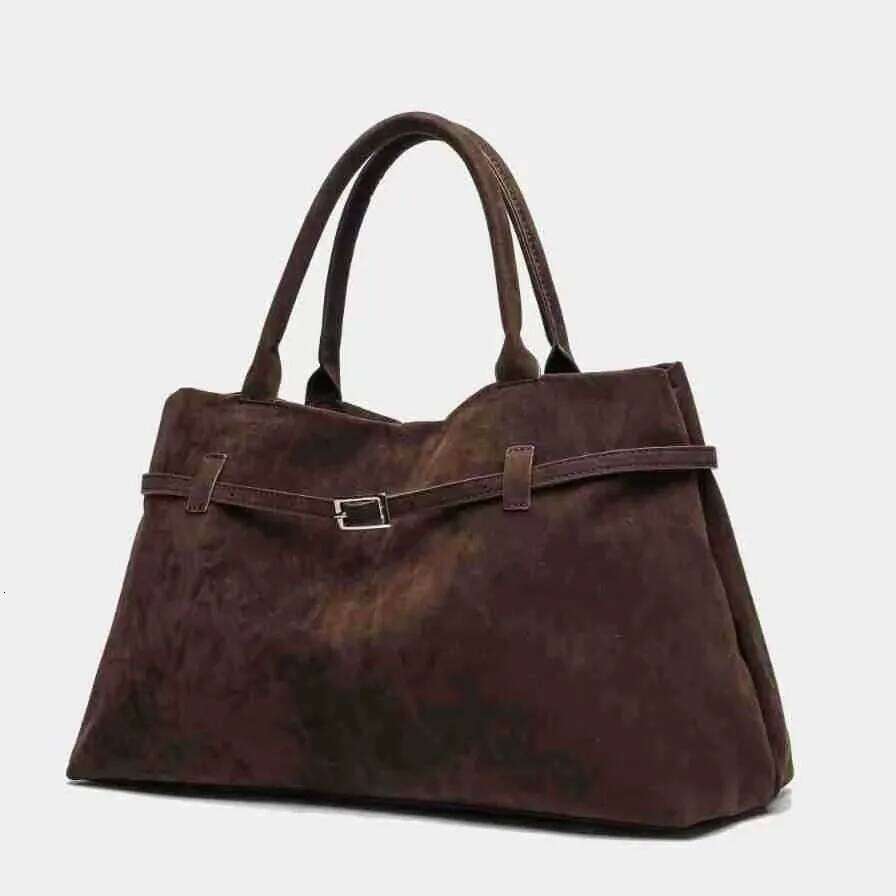 Women's Large Capacity Vintage Tote Bag - Elegant Brown, Structured Snap Closure, Sturdy Handles for Work, Travel, Everyday Use XJ260306