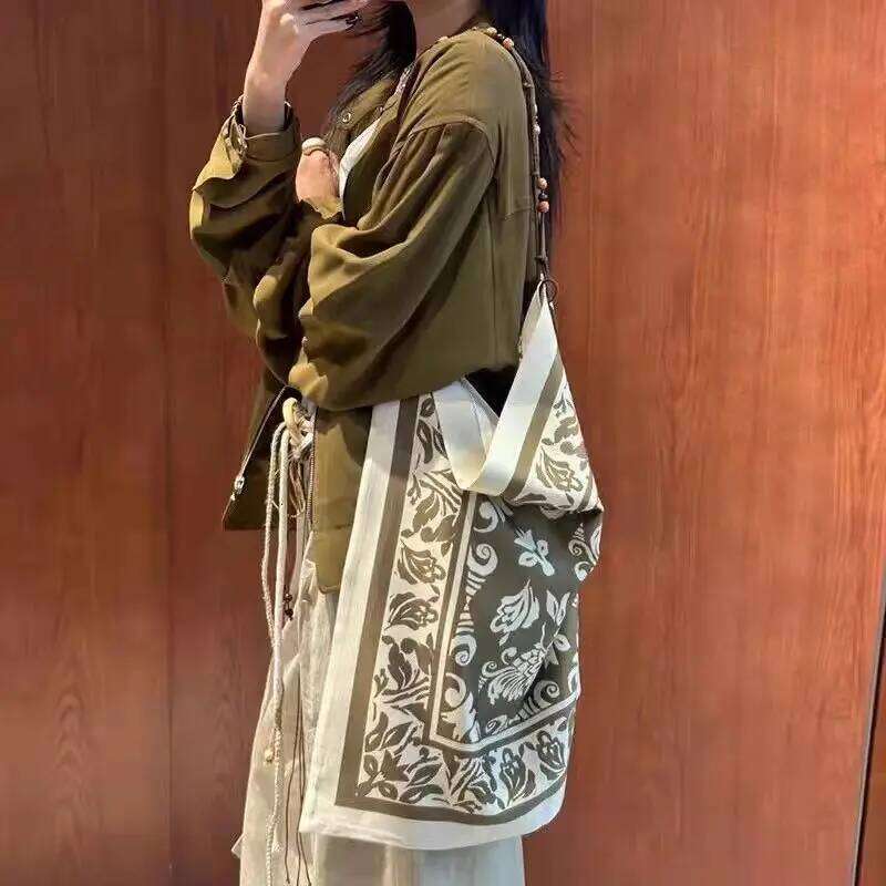 2025 Double-sided Printed Scarf Fabric Single-shoulder Bag Lazy Summer Women's Fashion Handbag Square Silk Soft XJ260306