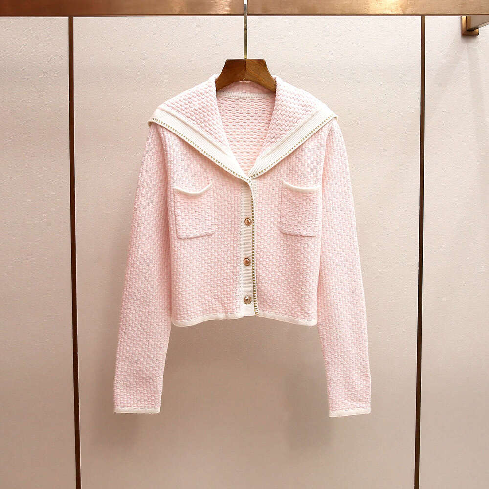 2026 designer high-end women's clothing autumn and winter new item, small fragrance style, small comparison, navy collar cardigan with textured k