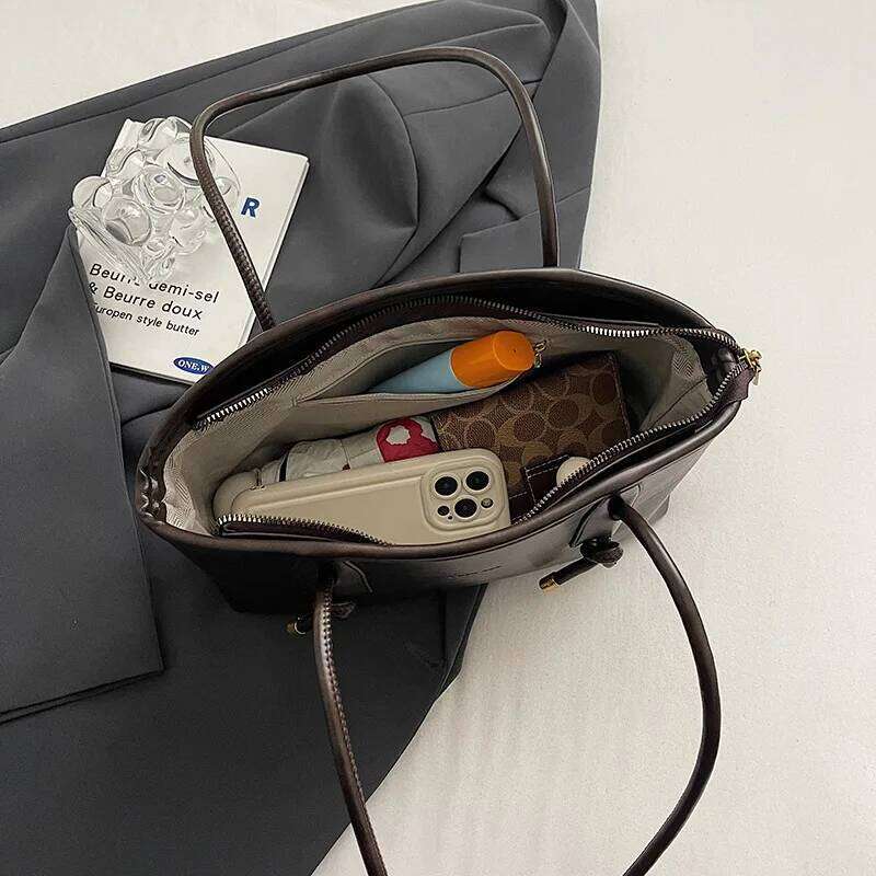 PU Leather Shoulder Bags For Women 2025 Winter Y2K Trend Female Crossbody Lady Handbags And Purses Retro Tote Bag bolso XJ260306