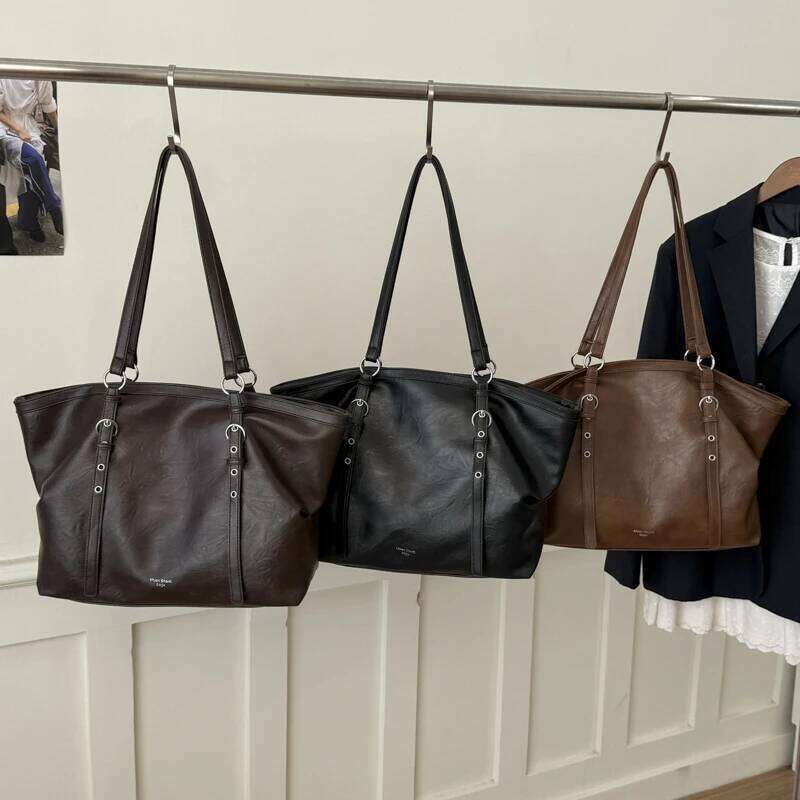 Fashion Large Capacity solid PU Super Cool Women's Shoulder High Quality Spring Casual Versatile Simple Commute Tote Bags XJ260306