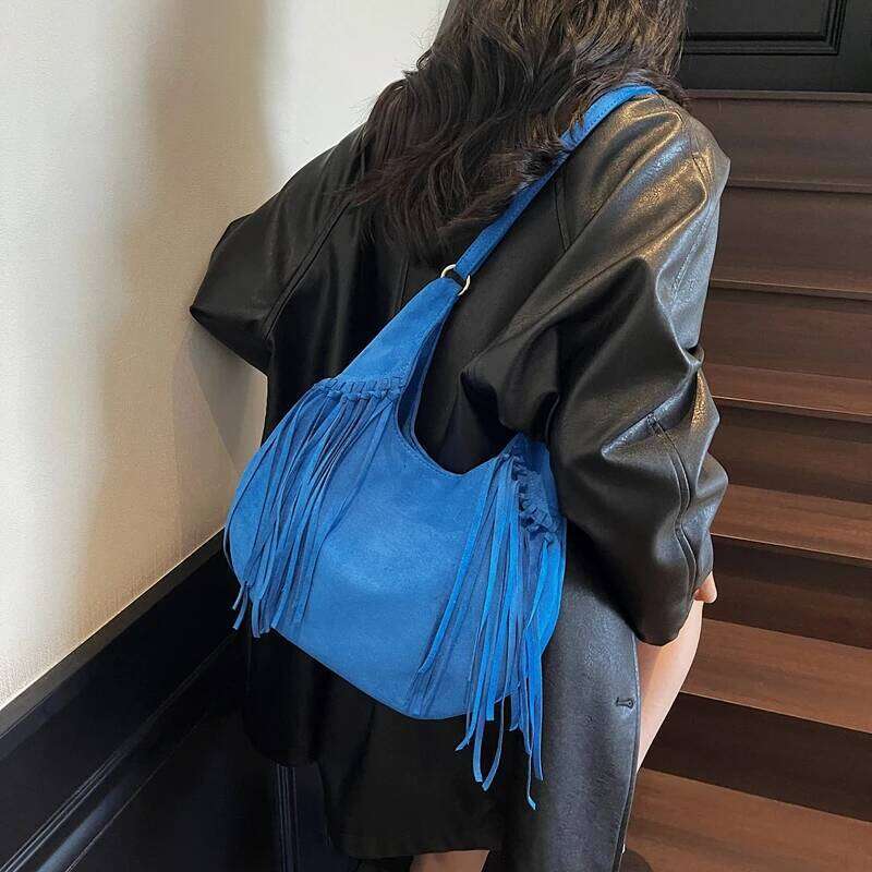 LEFTSIDE Design Faux Suede Shoulder Bags for Women 2025 Tassels Crossbody Bag Females Retro New Luxury Handbags and Purses XJ260306