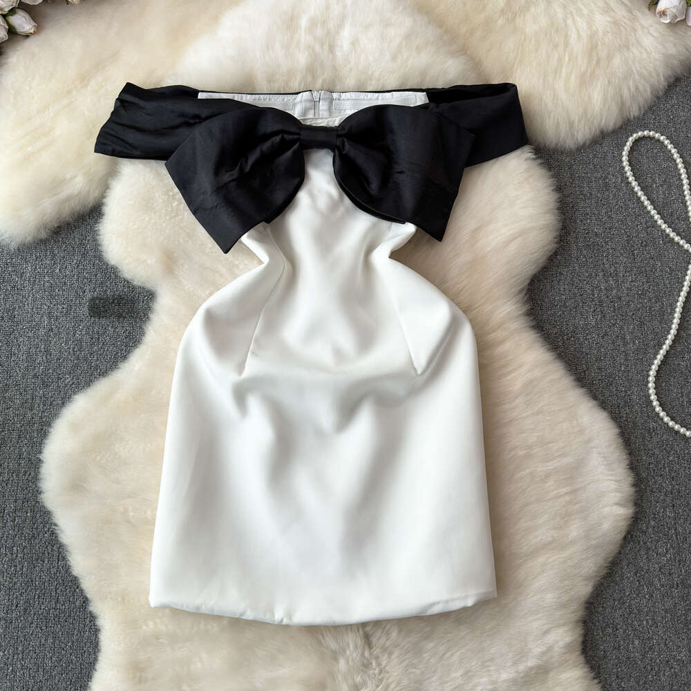 Hepburn style French bow elegant strapless women's 2026 spring and summer high-end sexy a20 off shoulder tight mini skirt