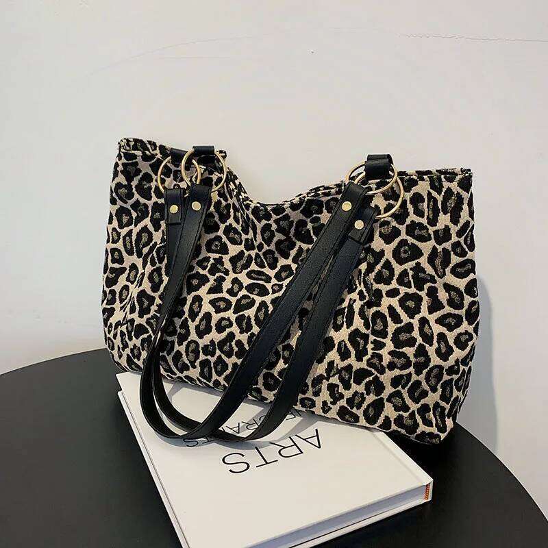 Stylish Leopard Print Fabric Handbags for Women Shoulder Large Capacity Tote Bag with Lining Zipper Pocket Daily Collocation XJ260306