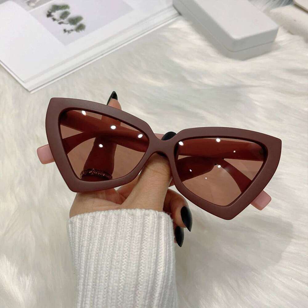 New Triangle Polygon Sunglasses Women Men Vintage Retro Cat Sun Female Male Eyewear Eye Glasses for Summer Z260306