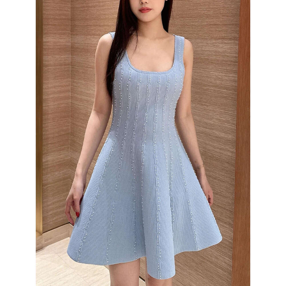 2026 Spring/Summer New Designer Women's Slim Fit Stand up Collar Texture A-line Strap Skirt