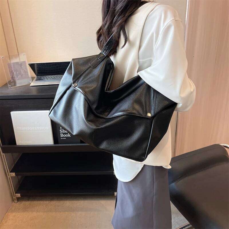 LEFTSIDE PU Leather High-capacity Shoulder Bags for Women 2025 Luxury Designer Tote Bag Females Fashion Handbags and Purses XJ260306