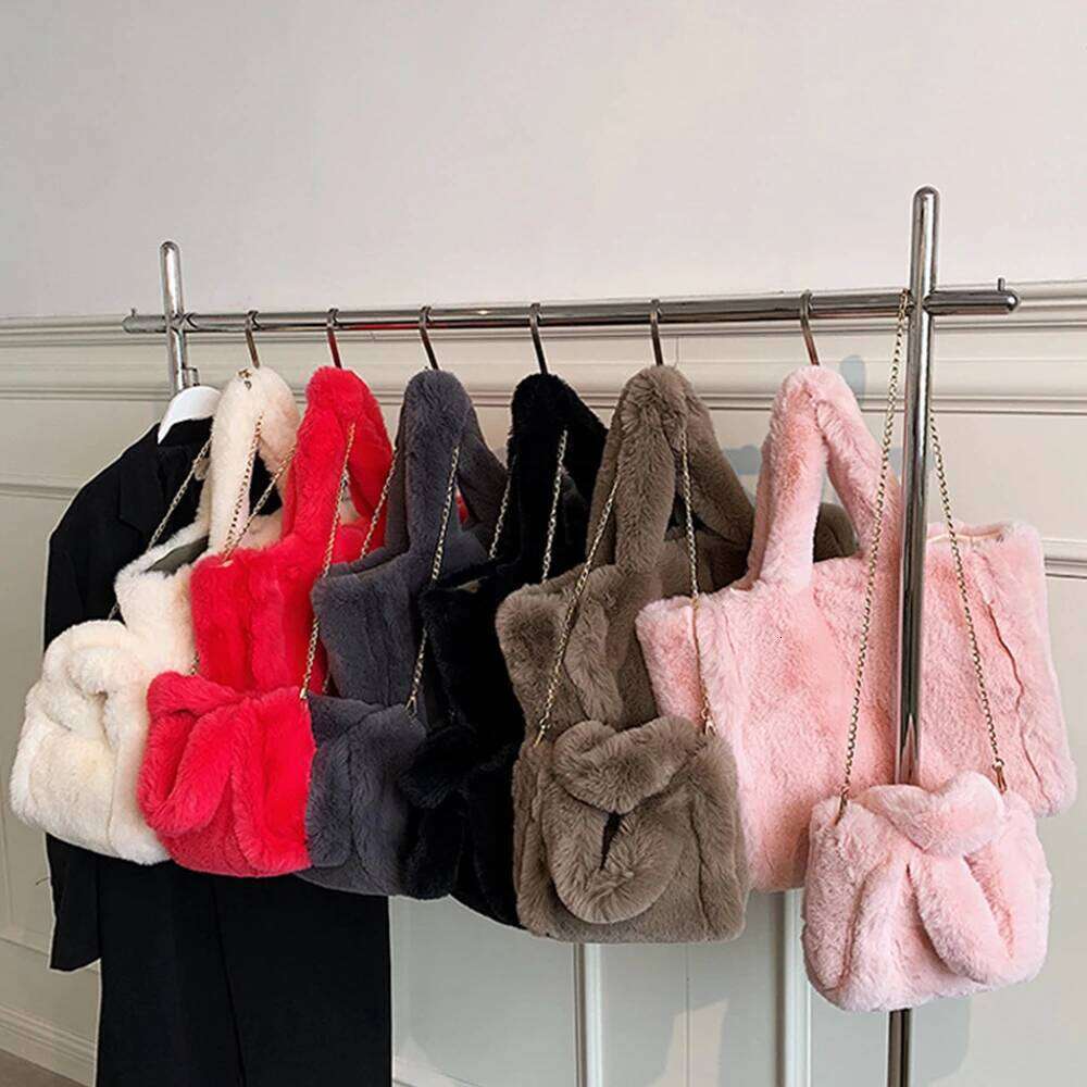 Large Plush Tote Faux Fur Shoulder Bag Winter Fluffy Designer Handbags Warm Soft Crossbody Bags for Women Shopper Purses XJ260306