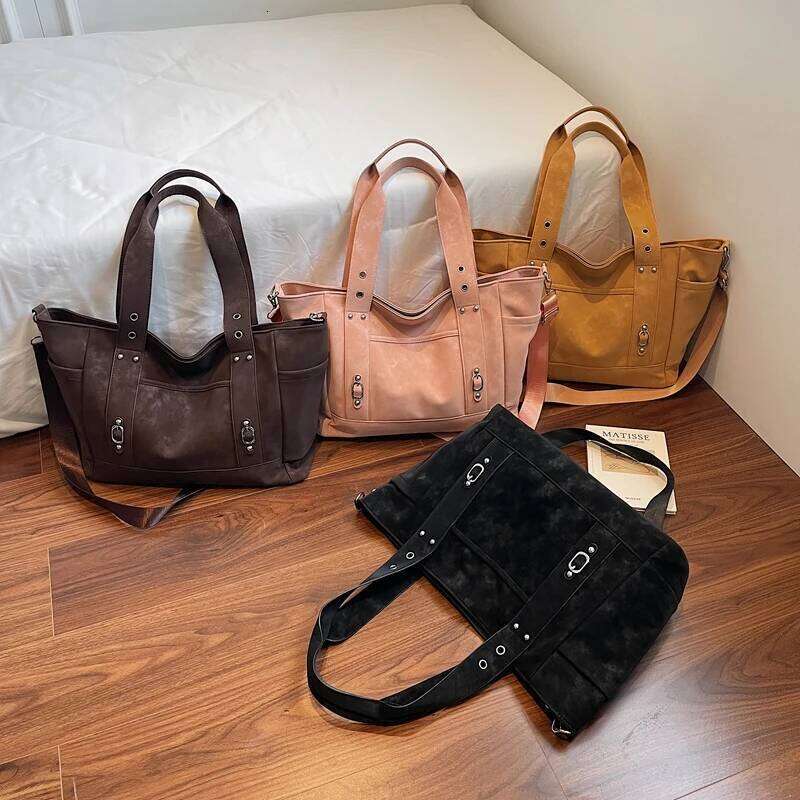 LEFTSIDE High-capacity Design PU Leather Crossbody Bags for Women 2025 New Punk Style Trend Female Shoulder Bag Handbags XJ260306