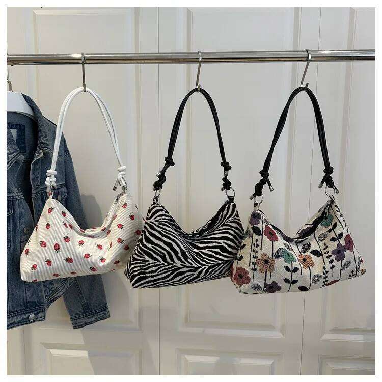 Zebra Design Corduroy Shoulder Underarm Bags for Women Strawberry Print Ladies Crossbody Bag Casual Portable Girls Hobos Handbag XJ260306