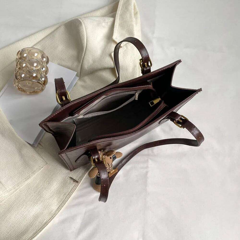 Women Vintage with Pendant Slouchy Tote Purse Large Capacity Fashion Shoulder Bag Ladies Travel Handbag XJ260306